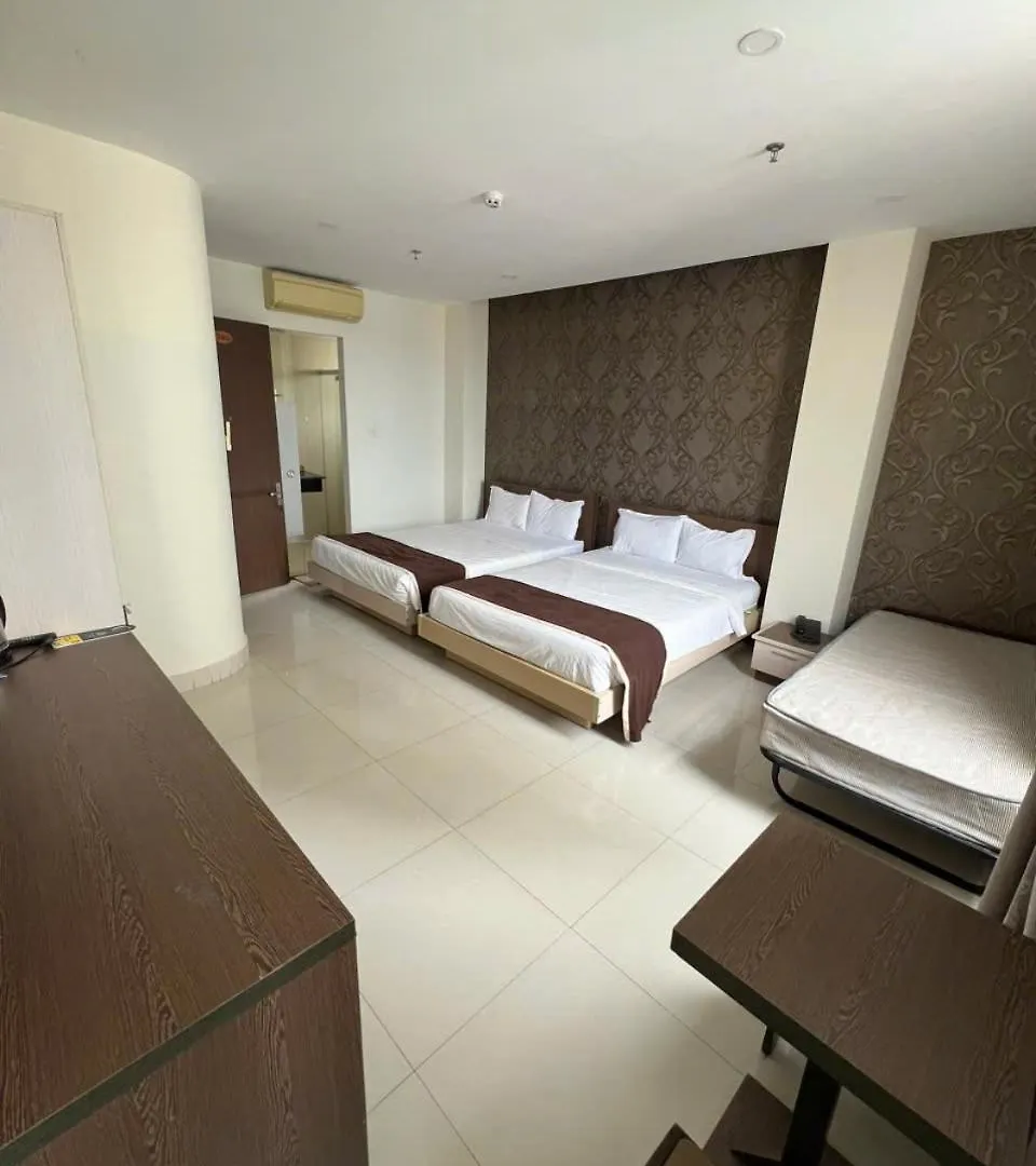 ***  Princess Hotel Da Nang Vietnam
